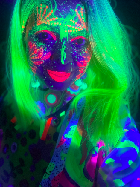 Soirée Fluo  Body painting, Neon makeup, Neon