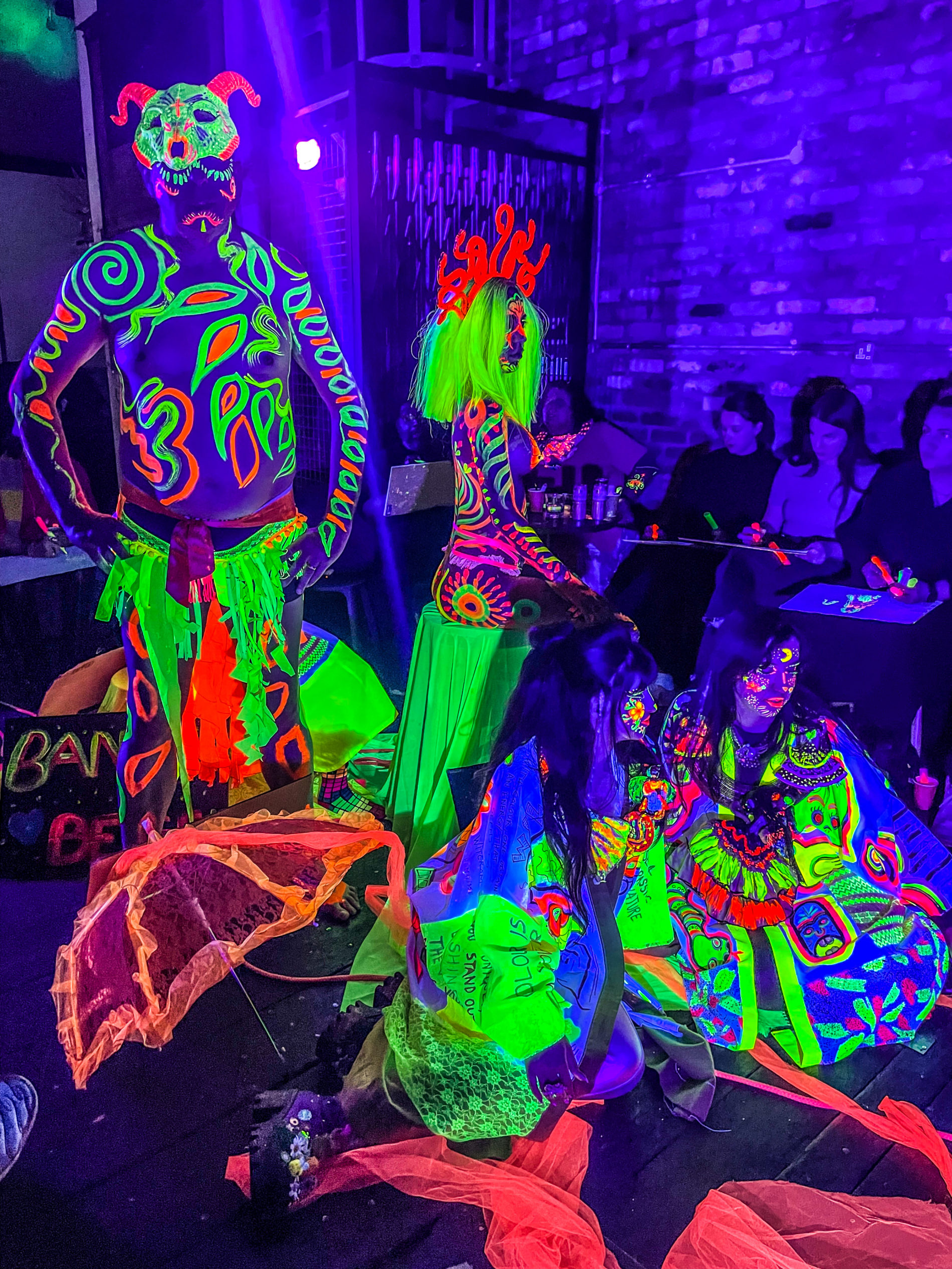 Neon Naked Life Drawing The Most Colourful Night Out In London Craft Travel